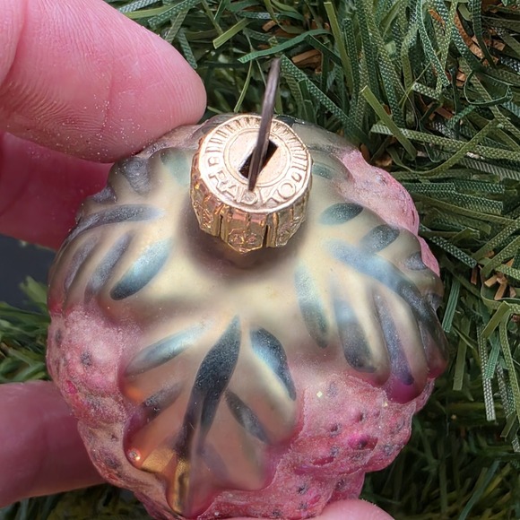 Vintage‎ Christopher Radko Pink Purple Berry Frosted Fruit Blown Glass Ornament - Picture 2 of 6